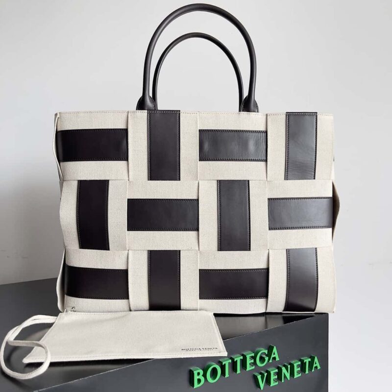 B家 BOTTEGA VENETA帆布包熊猫拼色托特包  型号；755219