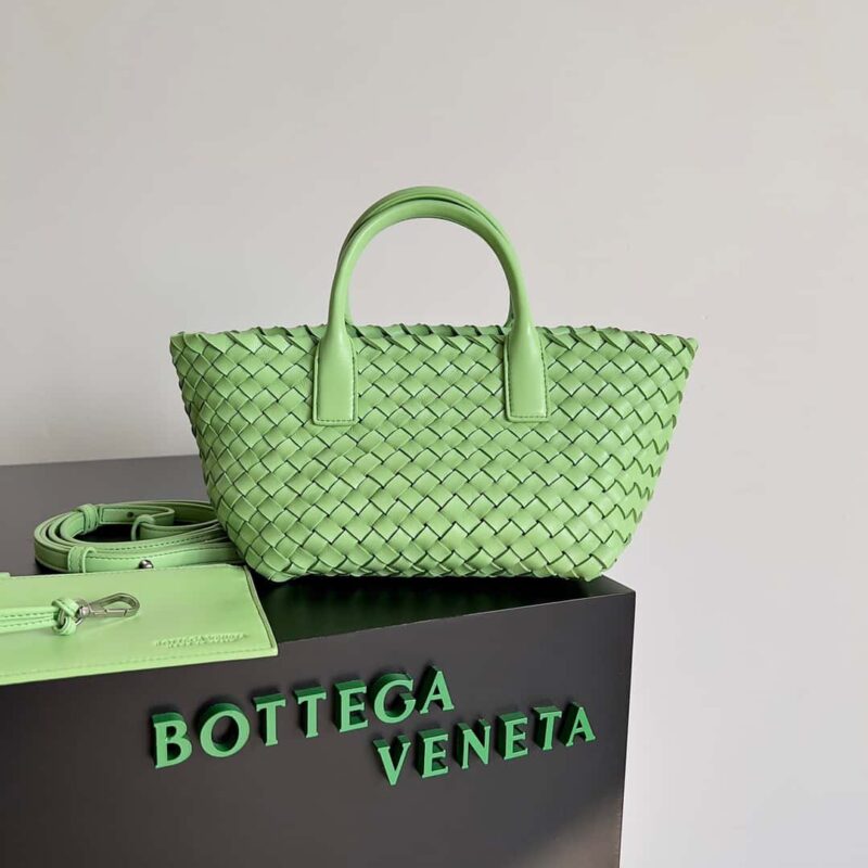 BV Mini Cabat限量款迷你菜篮子 BAG 型号；709464 牛油果色