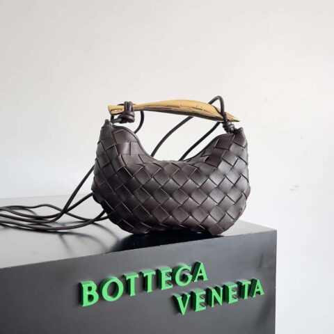 BottegaVeneta葆蝶家Bv 春夏新款 迷你沙丁鱼SARDINE 款号：744267 咖啡色