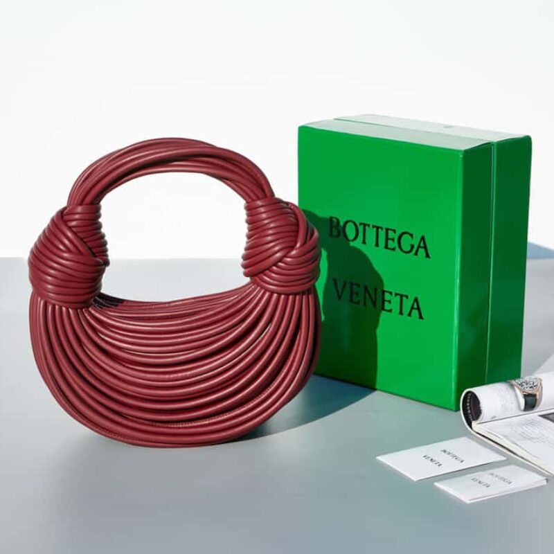 B家 型号680934秋冬新款Jodie拉面手拿包 编号:80803#朱砂红