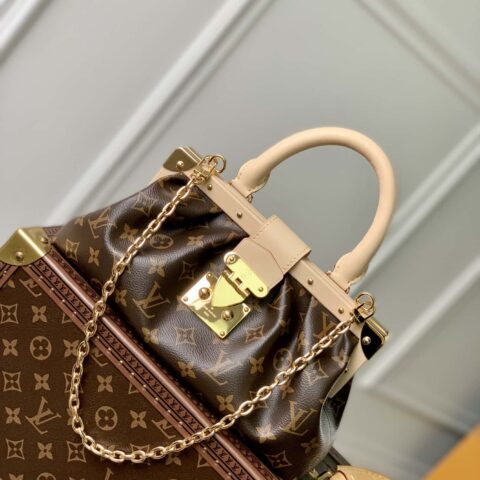 LV M46544 Monogram Clutch