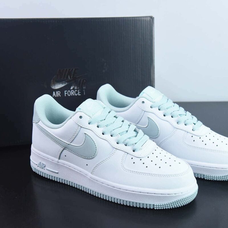 Nike Air Force 1 Low '07 “冰蓝色”低帮空军一号休闲板鞋 货号：JX2696-853