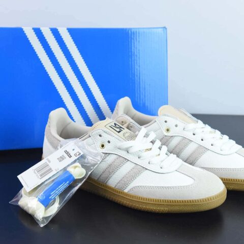 Adidas Originals Samba 阿迪达斯 三叶草  桑巴系列德训百搭复古低帮板鞋  货号：GV8358