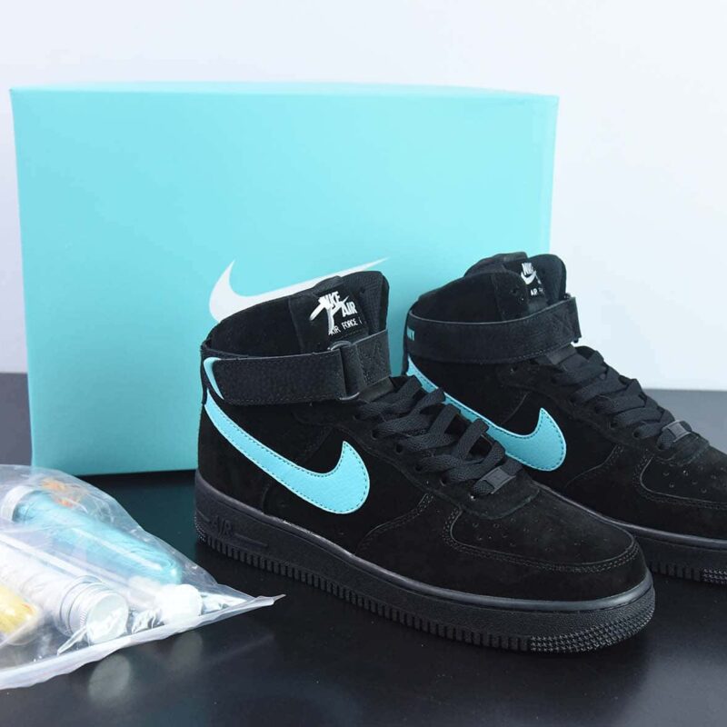 Nike x TIFFANY & CO.Air Force 1 High 蒂芙尼联名高帮 货号：DZ1382 101