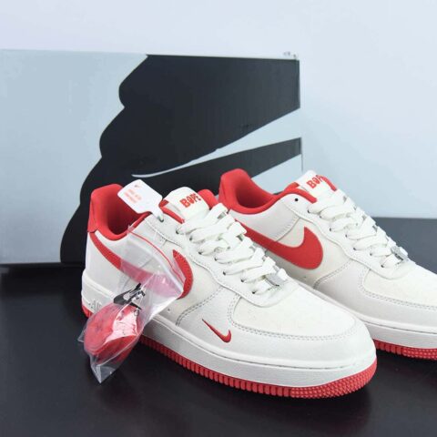 Nike Air Force 1 AF1 空军一号/低帮 白红 猿人头 刺绣货号：BS9055-749