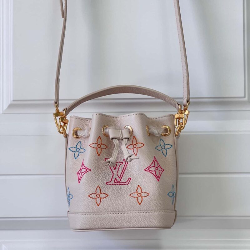 LV M23088 NANO NOÉ 手袋