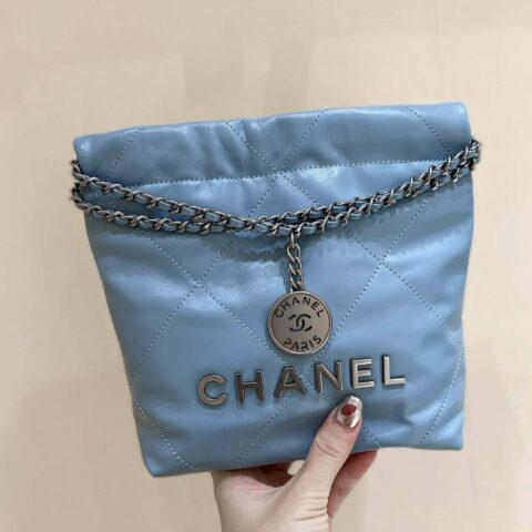 CHANEL 23S 春夏系列 mini 22 bag AS3980浅蓝色