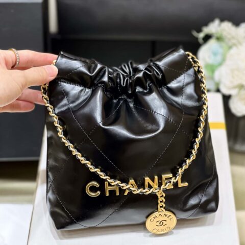 CHANEL 23S 春夏系列 mini 22 bag AS3980黑色/金扣