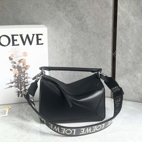 LOEWE Puzzle 24CM bag 牛皮小号几何包 0189黑色