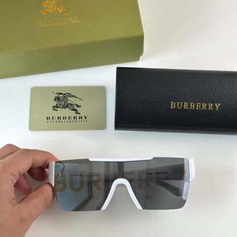 Burberry巴宝莉男女款连体片太阳眼镜