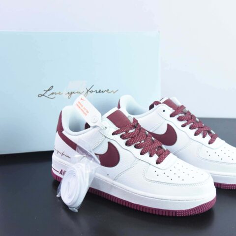 Nike Air Force 1 AF1 空军一号/低帮 白红 酒红 签名印花 货号：LO1718-059