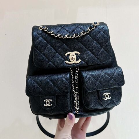 CHANEL 23P 春夏预告系列 荔枝皮duma双背包 AS3860黑色