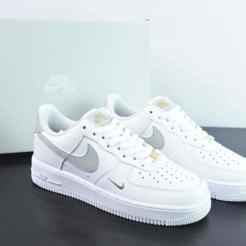 Nike Air Force 1 '07空军一号经典篮球鞋休闲运动鞋 白灰小金钩 货号:  CZ0270 106