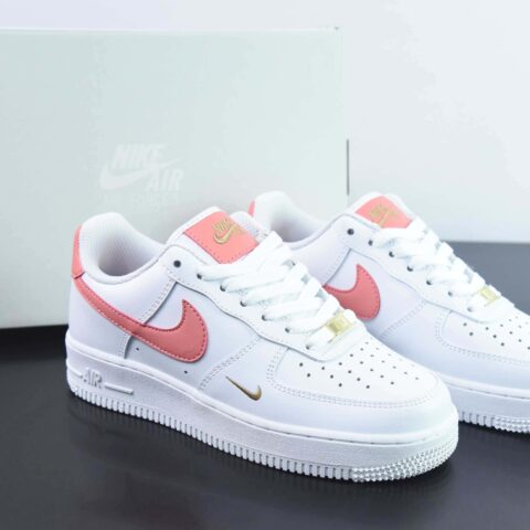 Nike Air Force 1 Low  空军一号低帮百搭休闲运动板鞋 粉色小金钩  货号：CZ0270-103