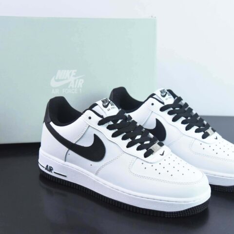 Nike Air Force 1 Low  空军一号低帮百搭休闲运动板鞋 黑白  货号：DH7561-102