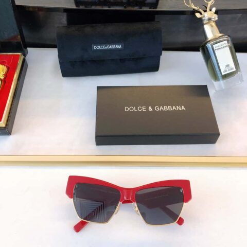 DOLCE&GABBANA杜嘉班纳镜腿立体字母