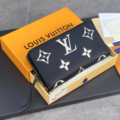 LV M80481 Zippy Wallet