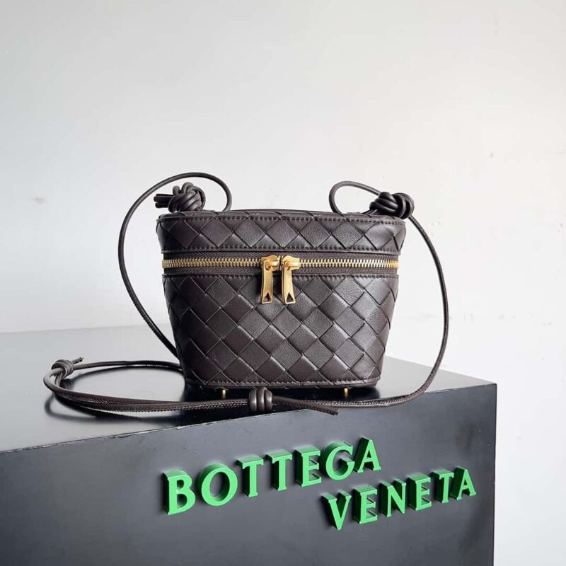 2023新款BV小盒子Bottega Veneta 编织迷你化妆包 型号;743551 小盒子包
