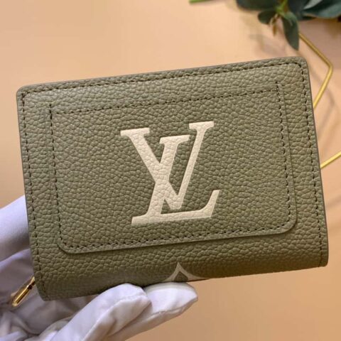 LV M82370 Cléa Wallet