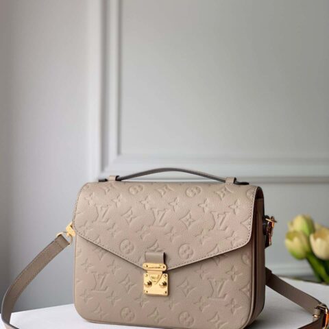 LV M23081 Pochette Métis East West 邮差包