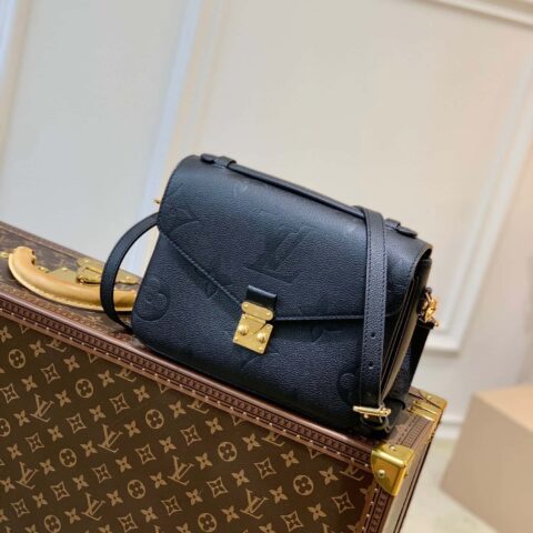 LV顶级原单 M59211黑色 全皮邮差包 Pochette Metis 邮差包