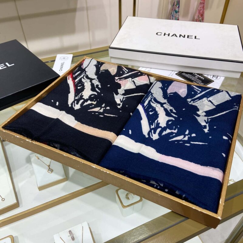 CHANEL香奈儿100%顶级纯山羊绒小香涂鸦标识长巾