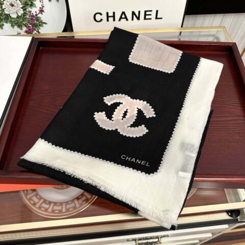 CHANEL香奈儿香水瓶羊绒围巾