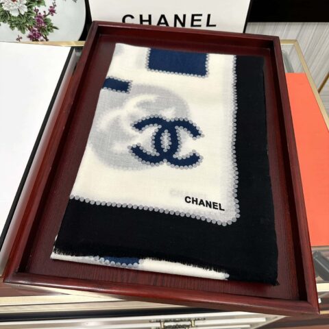 CHANEL香奈儿香水瓶羊绒围巾
