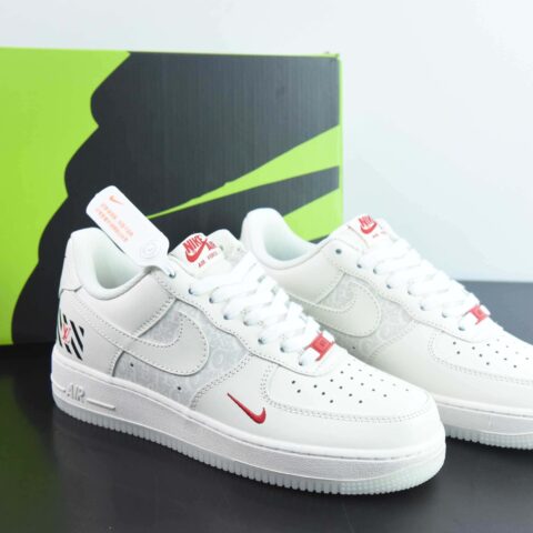 路易威登Louis Vuitton x Nike Air Force 1空军一号经典“OW联名米白黑红LV印花”