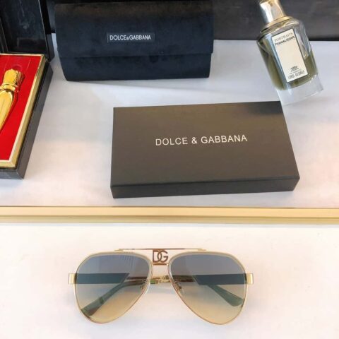 DOLCE&GABBANA杜嘉班纳蛤蟆形男女通用太阳眼镜