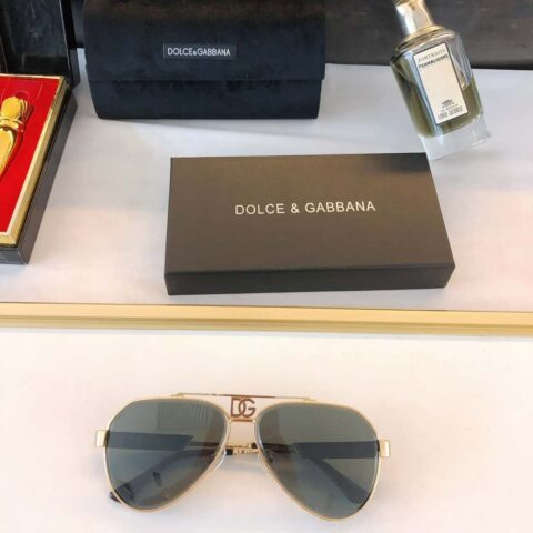 DOLCE&GABBANA杜嘉班纳蛤蟆形男女通用太阳眼镜