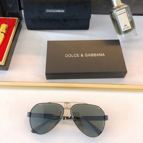 DOLCE&GABBANA杜嘉班纳蛤蟆形男女通用太阳眼镜