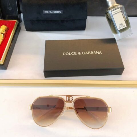 DOLCE&GABBANA杜嘉班纳蛤蟆形男女通用太阳眼镜