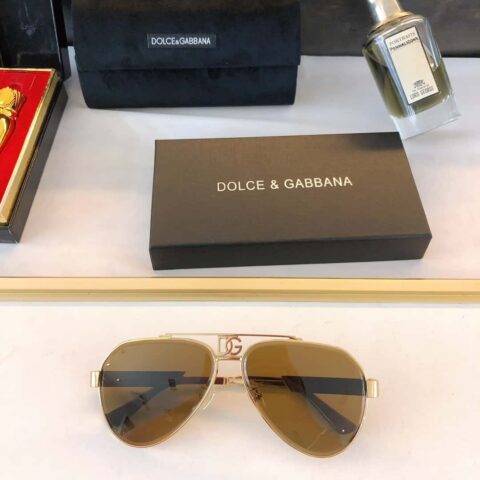 DOLCE&GABBANA杜嘉班纳蛤蟆形男女通用太阳眼镜