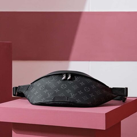 LV Discovery Bumbag PM M46035
