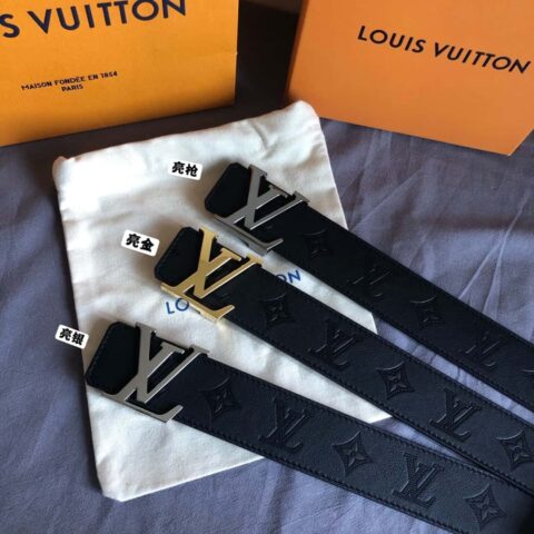 LV made in Spain压印新款老花字母亮面扣腰带 M0032