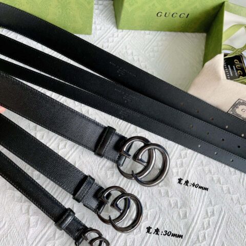 GUCCI 经典logo金属扣 牛皮腰带