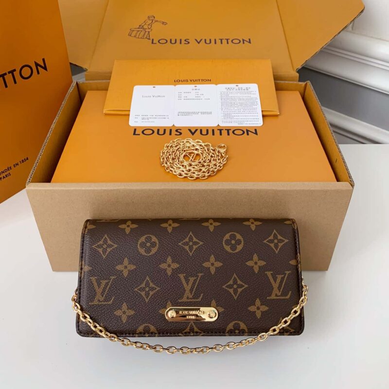 LV M82509 Wallet On Chain Lily