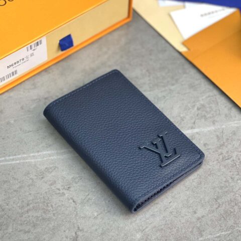 LV M81730 Pocket Organizer