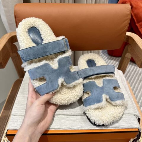 Hermès 羊羔毛 Chypre凉鞋