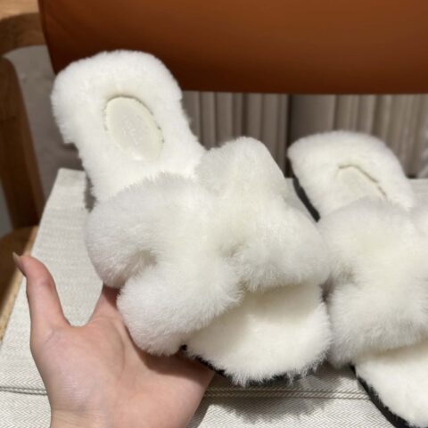Hermès 水貂毛拖鞋 白色