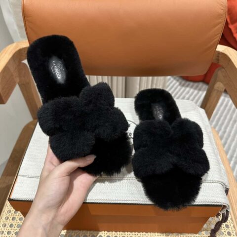 Hermès 水貂毛拖鞋 黑色