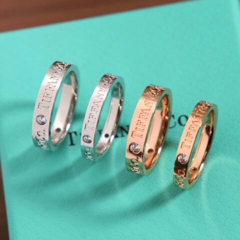 【单个】 新款☑️蒂芙尼Tiffany & Co ® 系列三钻字母戒指 宽版4mm 窄版3mm