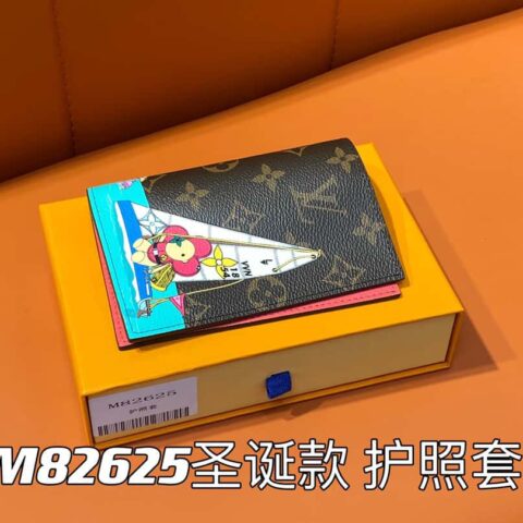 【原单精品】M82625圣诞款 秋冬新款 护照套