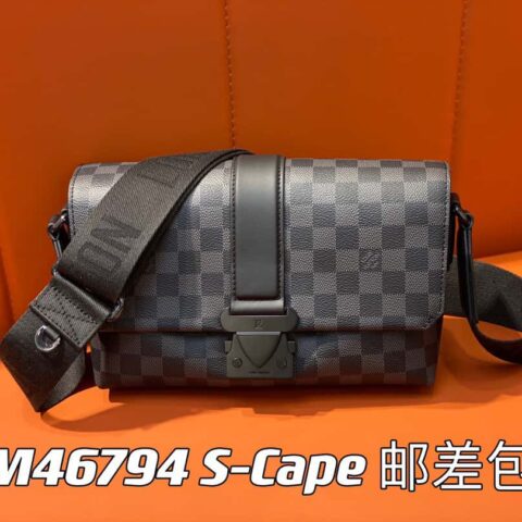 【原单精品】M46794黑格 男包邮差包系列 S-Cape 邮差包