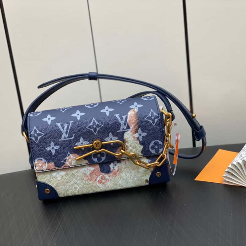 【原单精品】M82900蓝色火焰 男包邮差包系列 新款 Steamer 系列邮差包