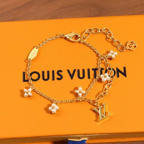 ☀Louis Vuitton 路易威登LV 双层白贝花朵FLORAGRAM 手链