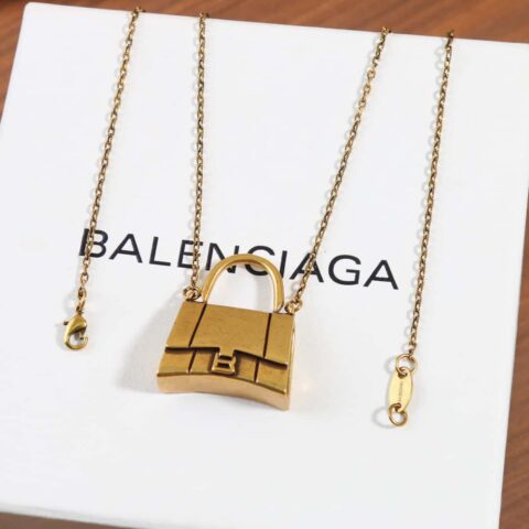 ☀️️新款巴黎世家BALENCIAGA金色包包👜项链