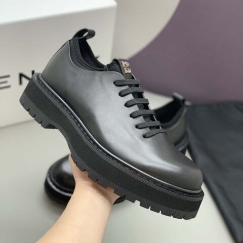 Givenchy/纪梵希  精选牛皮制作男士德比皮鞋