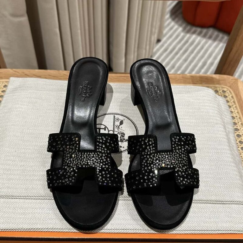 Hermès 最新款钻面H拖鞋
